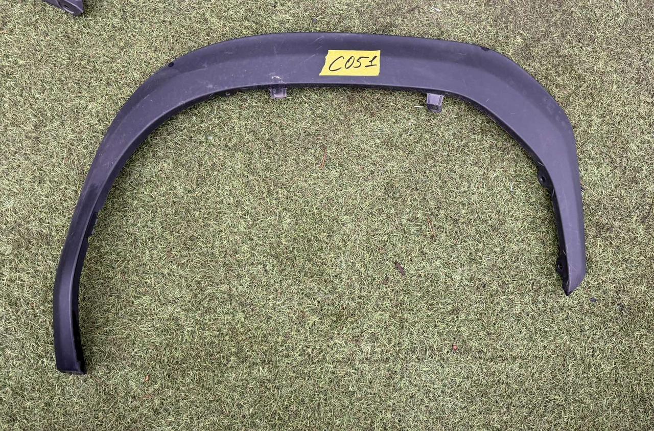 Накладка арки крила арка передня ліва розширювач  Toyota Yaris Cross (2020-) 756120D010 оригінал бв, фото 1