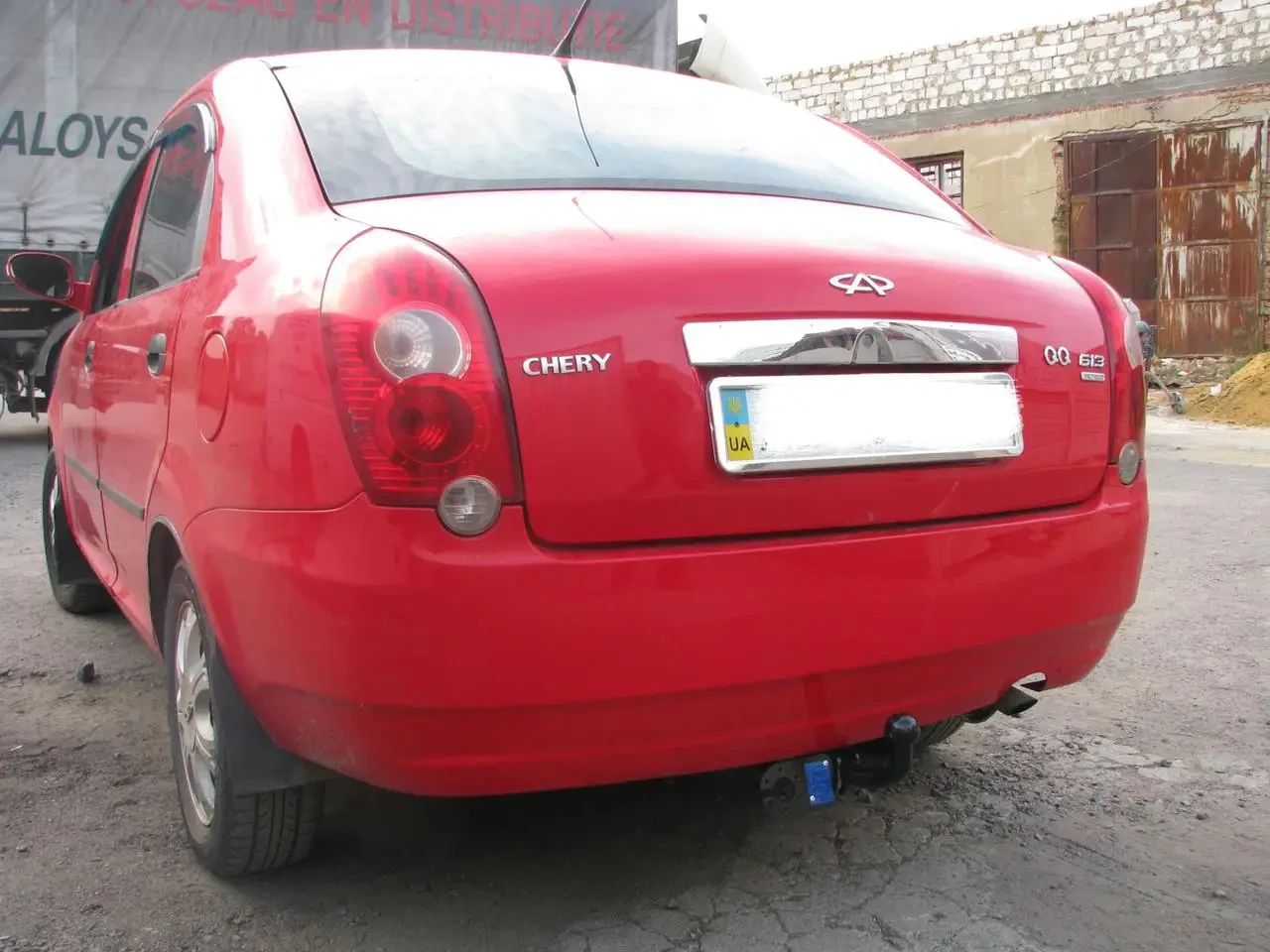 Фаркоп з'ємний на двох болтах Chery QQ6 Седан (2006-2010)