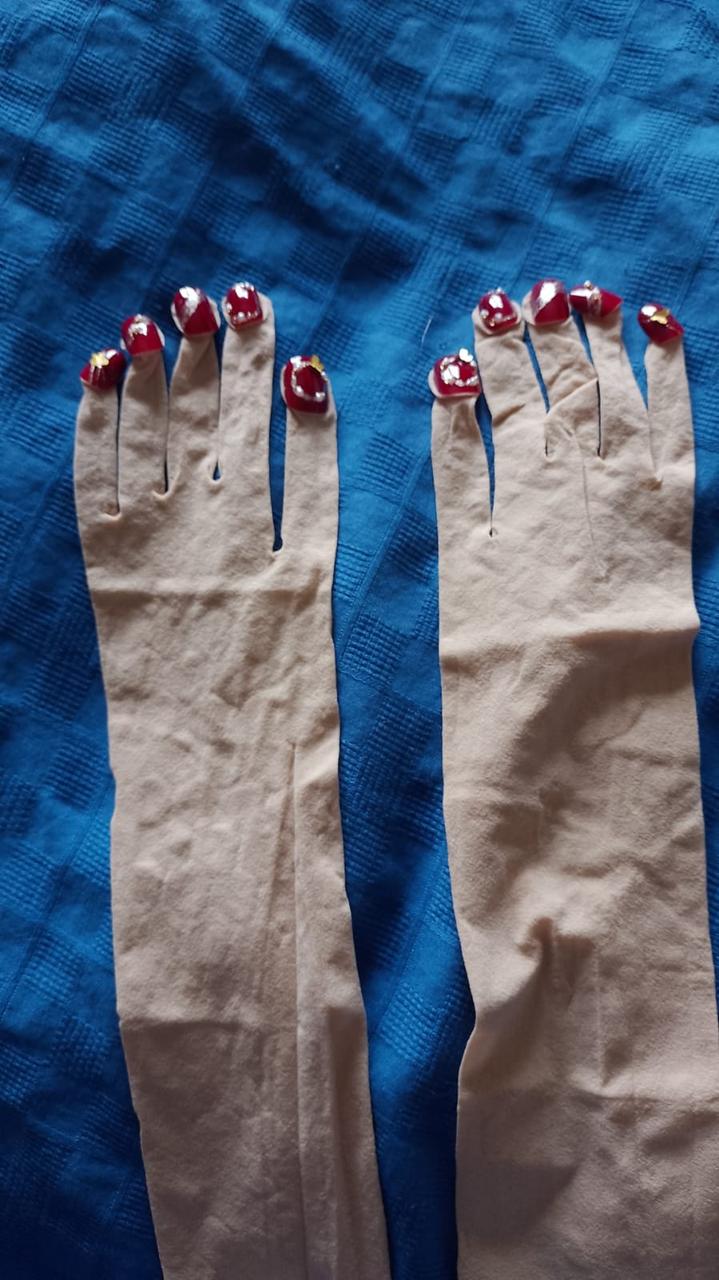 Еластичні рукавиці з нігтями, імітація жіночої руки, фото 1