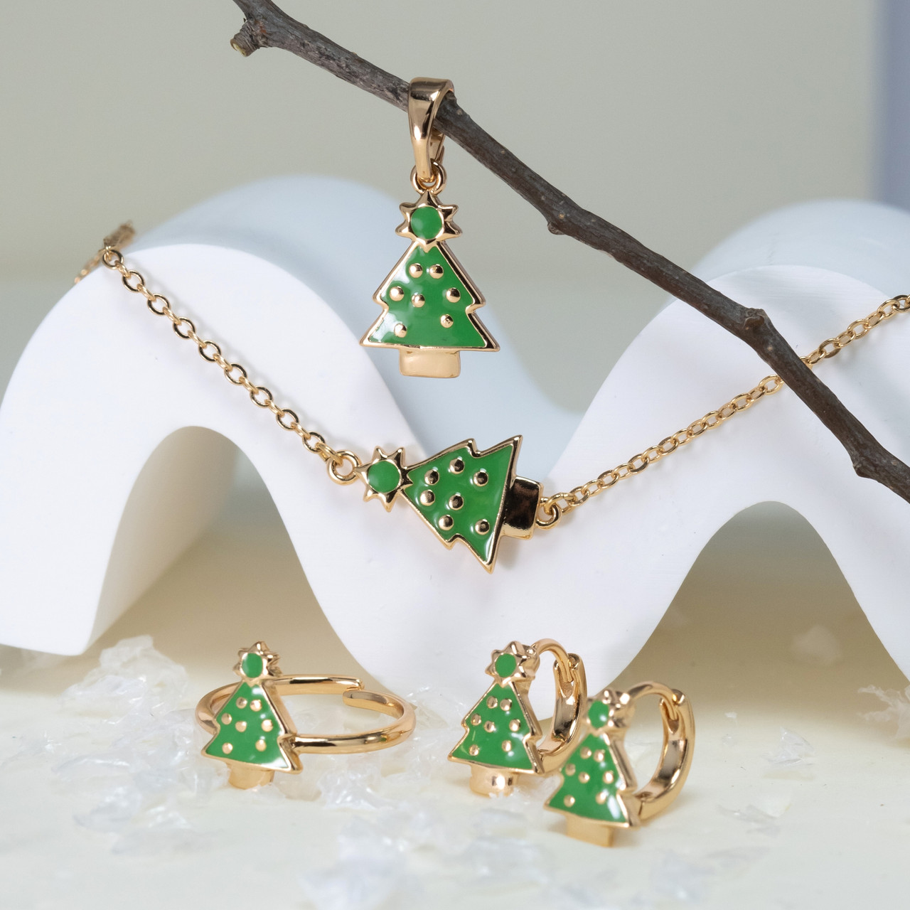 Набір Merry Christmas 57135 браслет ширина 1 мм + сережки 11х8 + кулон 21х11 мм + каблучка зелена емаль позолота 18К, фото 1