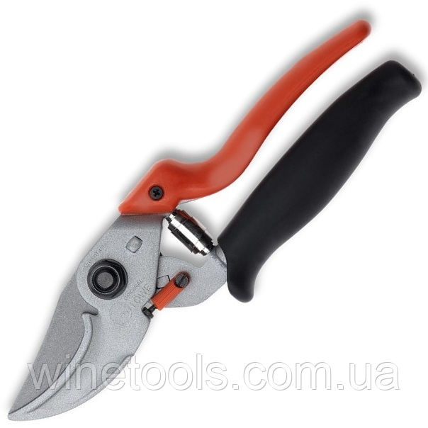 Обхідний секатор LOWE Original 9.109