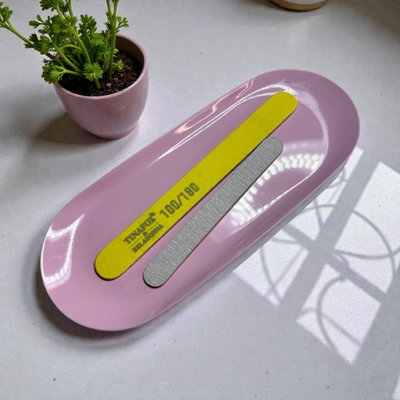 Лоток металевий для манікюрних інструментів рожевий