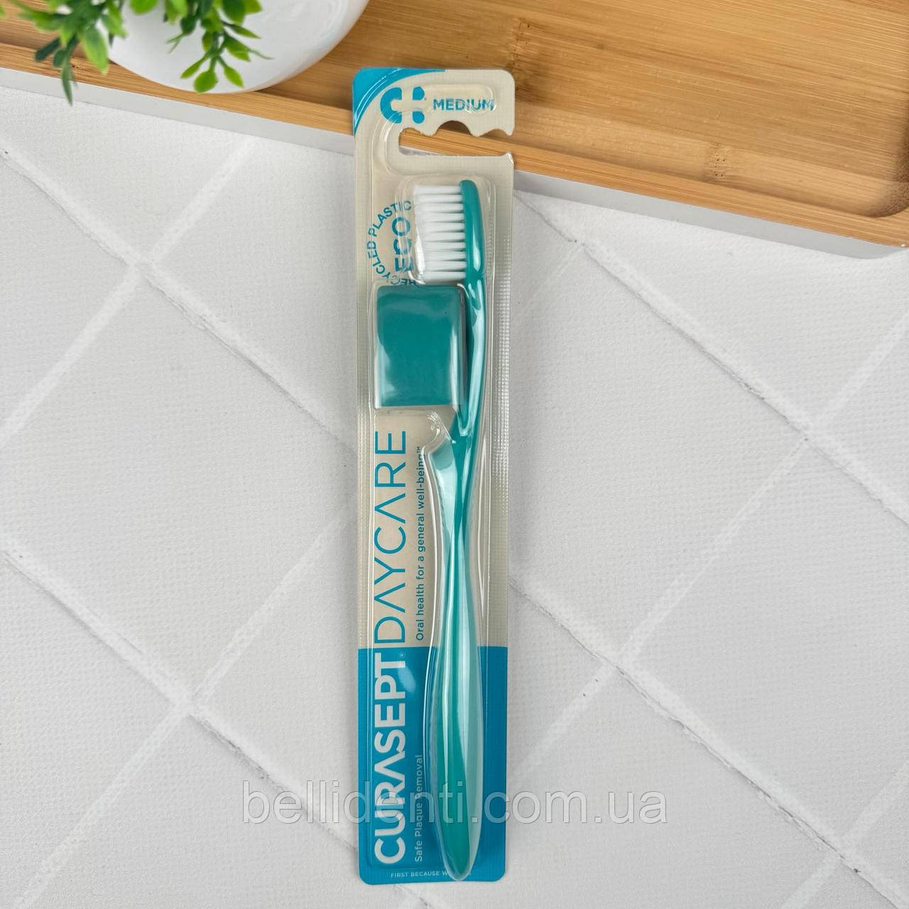 Зубная щетка Curasept Daykare Eco Medium (середня), 1 шт