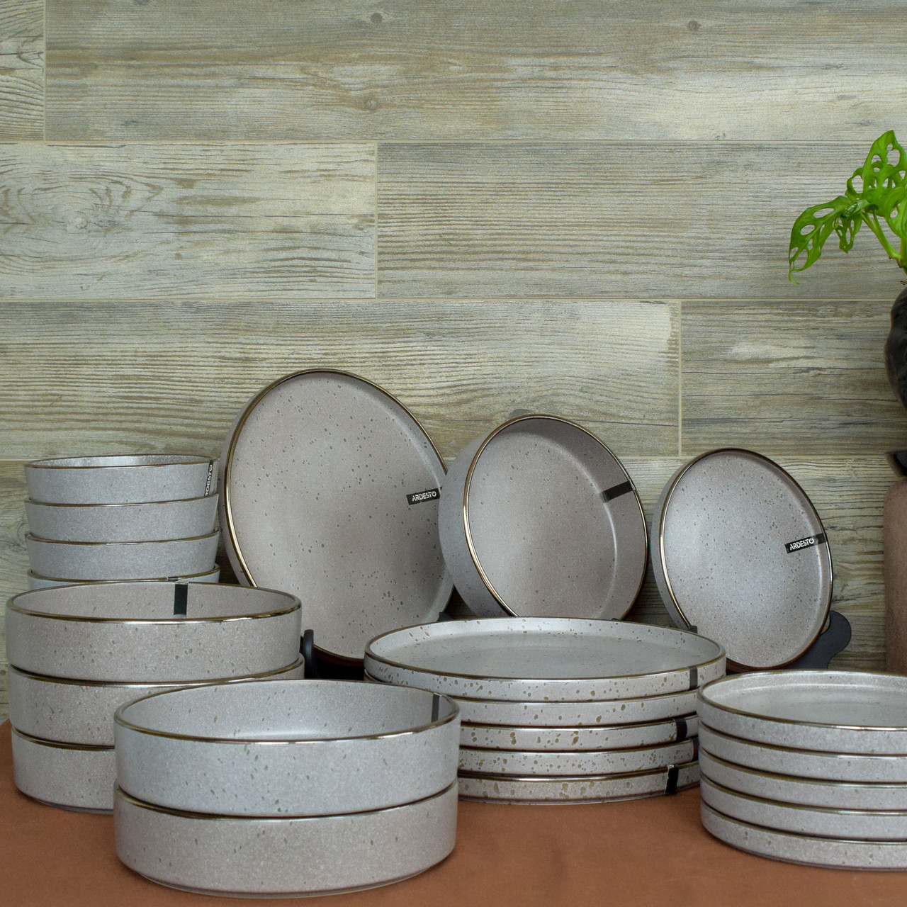 Сервіз столовий керамічний Ardesto Fasano сіро-коричневий 24 предмети