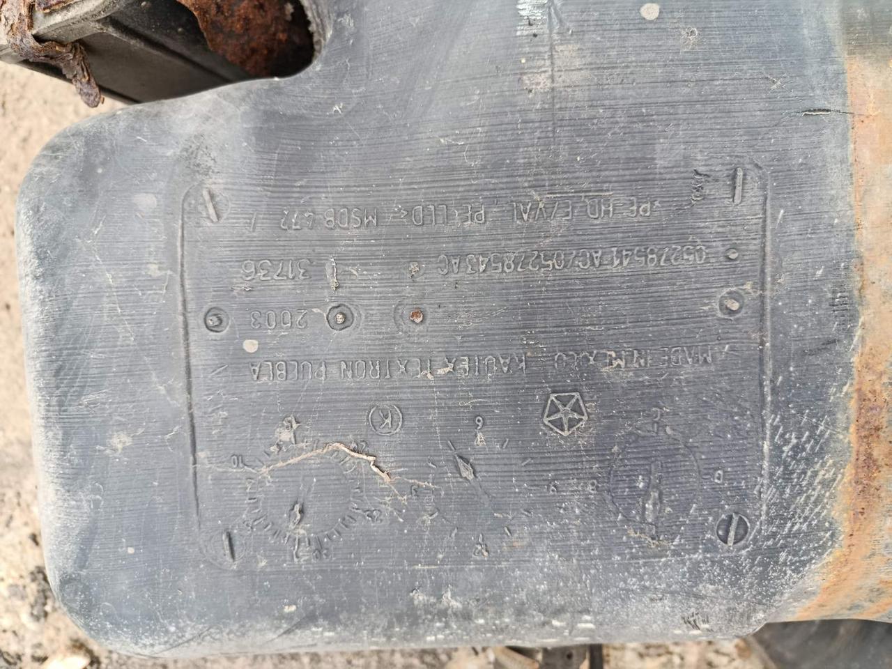 Вітаю зацікавлених на авто розборці Чемпіон !!!<br />
 Предметом оголошення є&nbsp;Бак Паливний Chrysler Pt 2.0 Cruiser Бензобак 05278541ac 05278543AC&nbsp;<br />
 Фактичний стан на фото. Гарантія 14 днів на встановлення та перевірку<br />
 Висилаємо по всій Україні по передоплаті на транспортні витрати!<br />
 Наявність та асортимент на складі постійно змінюються.<br />
 Точні деталі уточняйте по телефону +380973363743 — фото 6