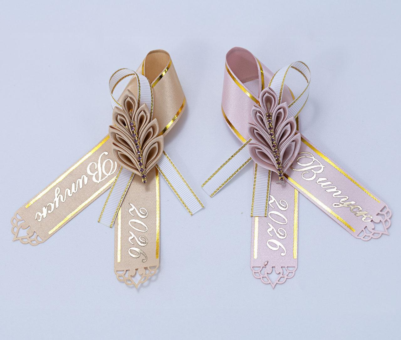 Брошка золота і пудрова колосок