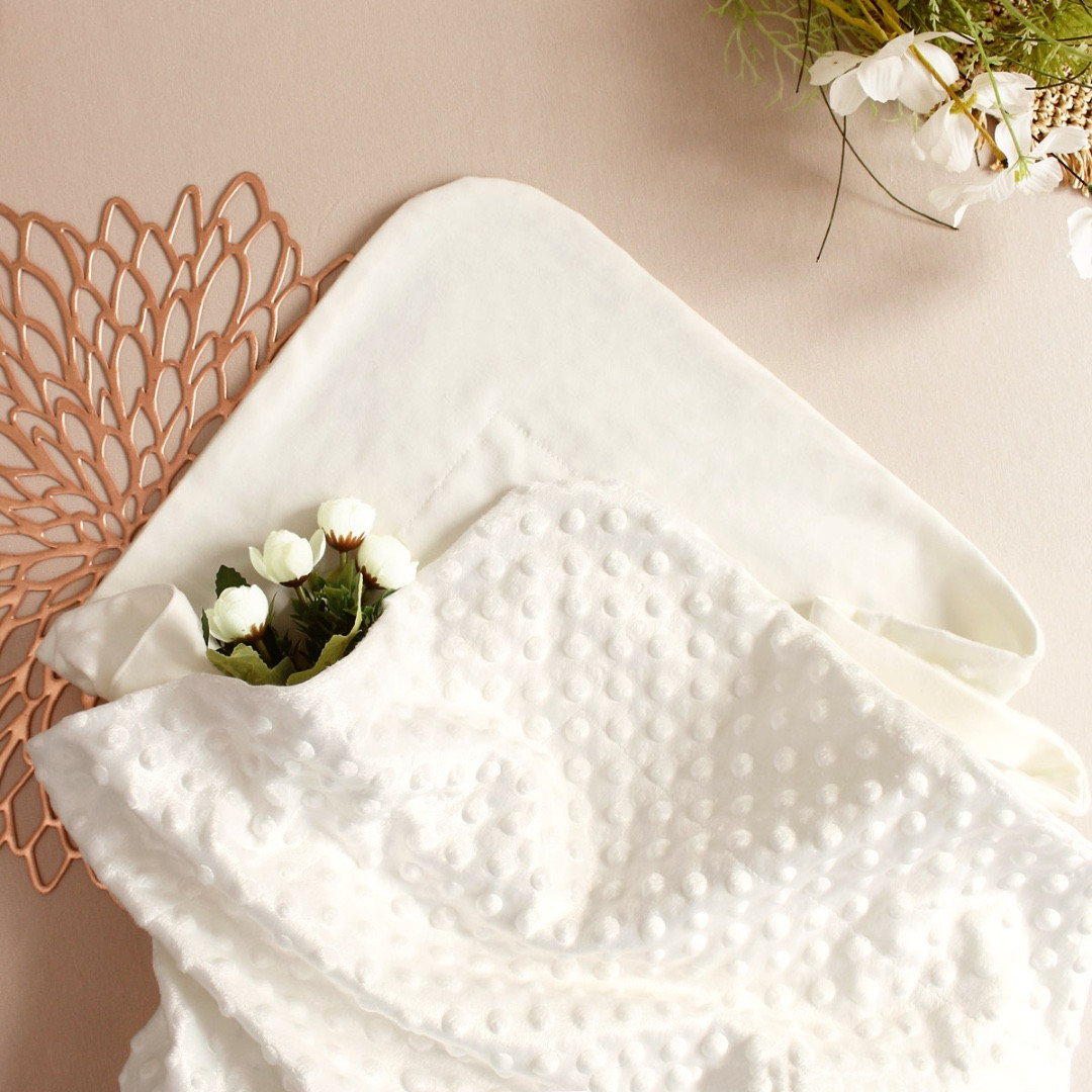 Крижма-плед молочного кольору з мінкі плюшу без вишивки подвійна 90х80 см для хрещення або коляски