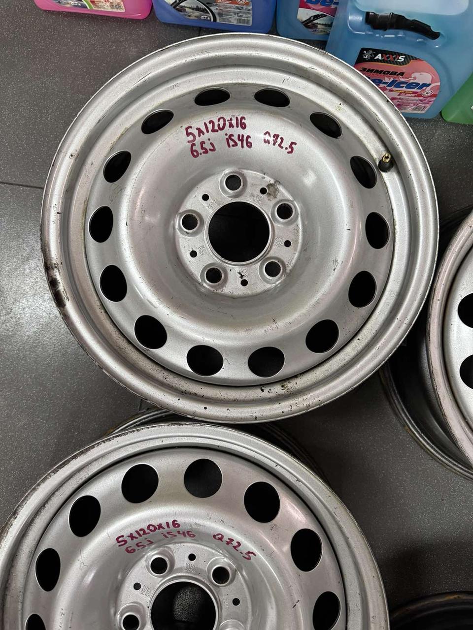 <p>Вітаю зацікавлених на авто розборці Чемпіон !!!<br />
 Предметом оголошення є металеві диски Bmw</p>
 
 <p>5 120 R16 6.5J Is46 Цо 72,5</p>
 
 <p>Ціна вказана за 1шт!<br />
 &nbsp;</p>
 
 <p>Детальні фото та інформація за телефоном<br />
 Відправка по усій Україні за передоплатою на транспортні витрати<br />
 Більш детальні фото надсилаємо на вайбер<br />
 Запрошуємо до перегляду інших оголошень</p> — фото 5