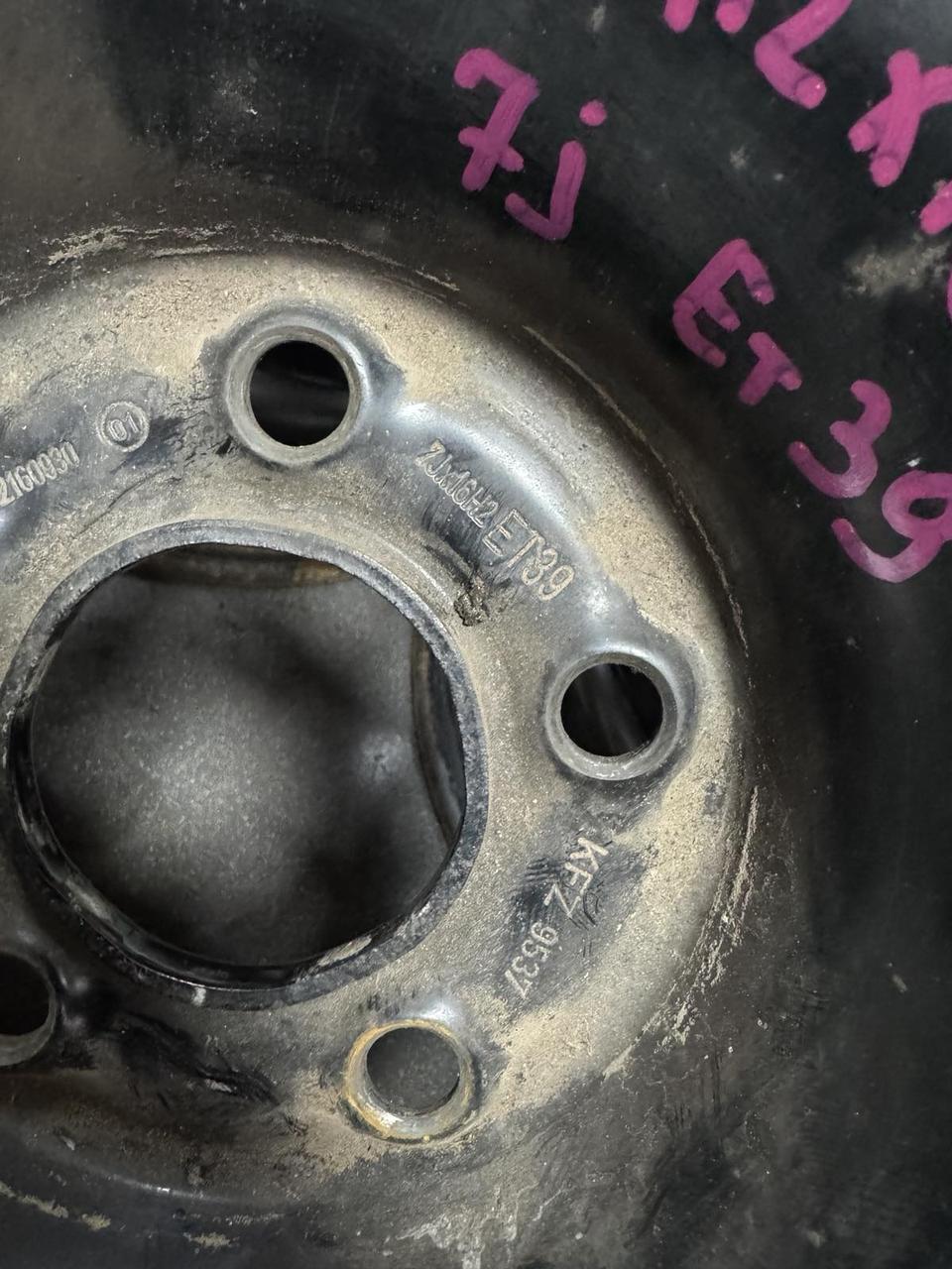 <p>Вітаю зацікавлених на авто розборці Чемпіон !!!<br />
 Предметом оголошення є Диск Металевий 5 112 R 16 7J Et39 Цо 66, Vw Audi Seat Skoda</p>
 
 <p>Ціна вказана за 1шт!<br />
 &nbsp;</p>
 
 <p>Детальні фото та інформація за телефоном<br />
 Відправка по усій Україні за передоплатою на транспортні витрати<br />
 Більш детальні фото надсилаємо на вайбер<br />
 Запрошуємо до перегляду інших оголошень</p> — фото 5