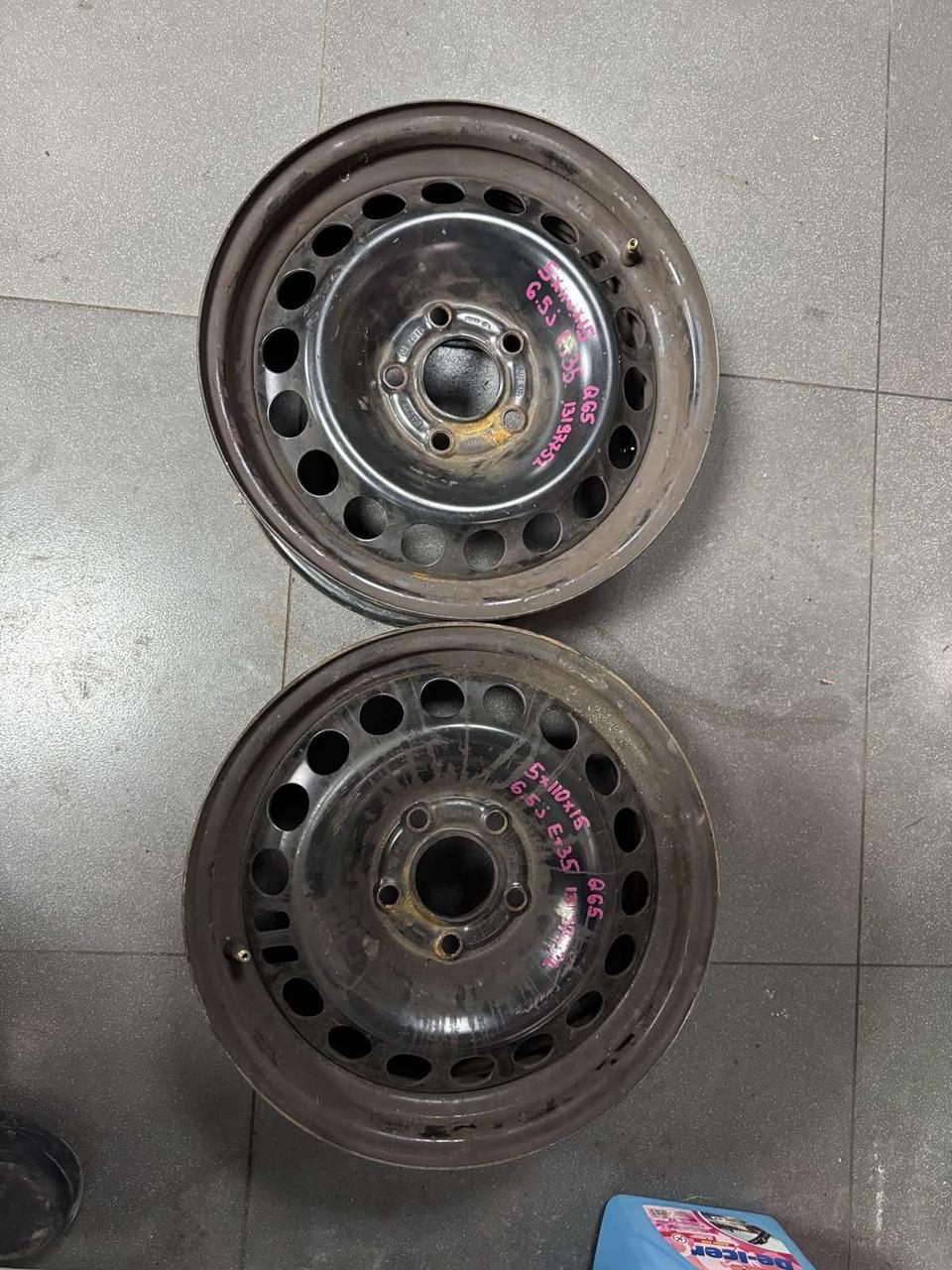 <p>Вітаю зацікавлених на авто розборці Чемпіон !!!<br />
 Предметом оголошення є Диск Металевий 5 110 R 15 6.5J Et35 Цо65</p>
 
 <p>Ціна вказана за 1шт!<br />
 &nbsp;</p>
 
 <p>Детальні фото та інформація за телефоном<br />
 Відправка по усій Україні за передоплатою на транспортні витрати<br />
 Більш детальні фото надсилаємо на вайбер<br />
 Запрошуємо до перегляду інших оголошень</p> — фото 4