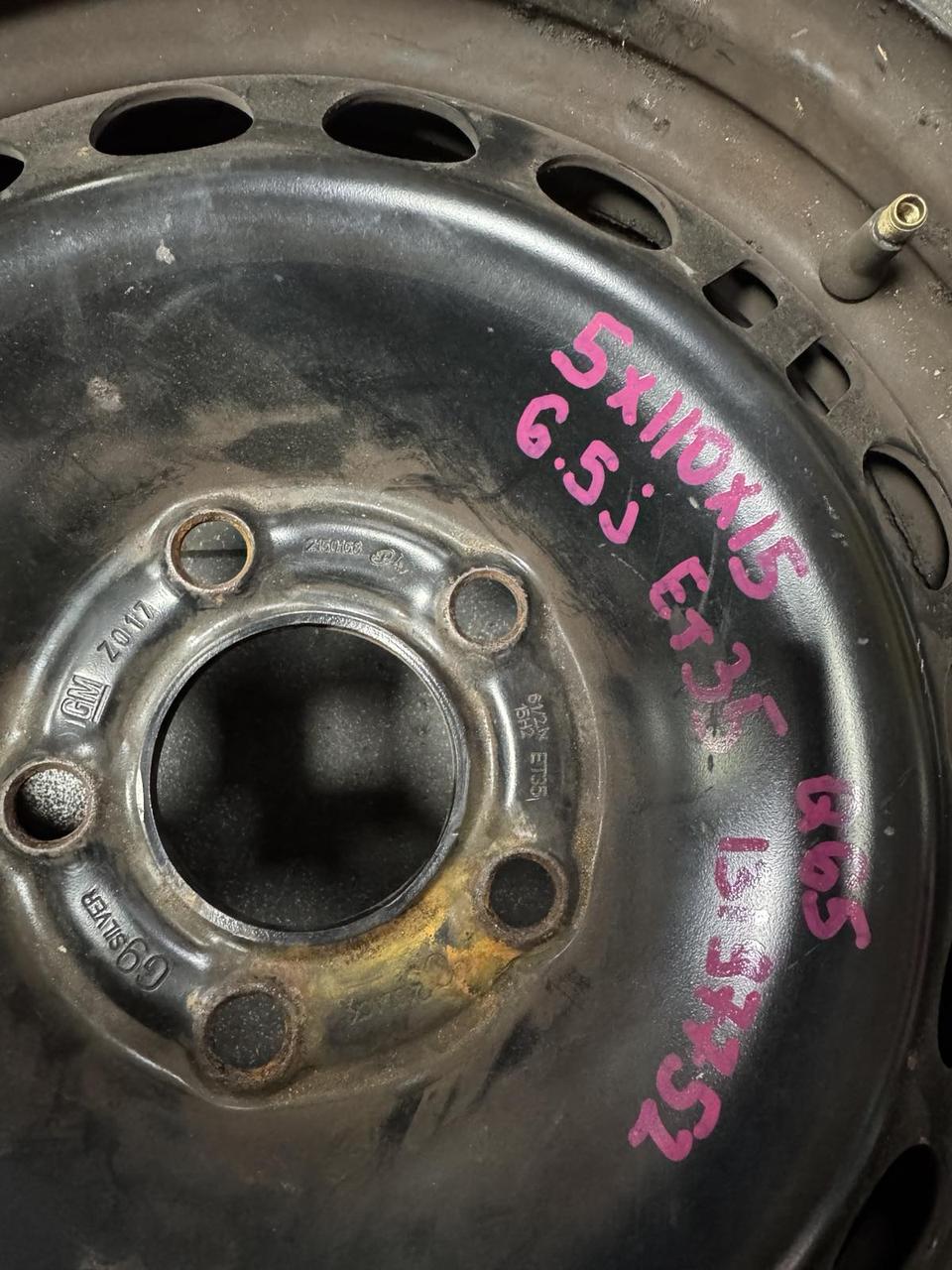<p>Вітаю зацікавлених на авто розборці Чемпіон !!!<br />
 Предметом оголошення є Диск Металевий 5 110 R 15 6.5J Et35 Цо65</p>
 
 <p>Ціна вказана за 1шт!<br />
 &nbsp;</p>
 
 <p>Детальні фото та інформація за телефоном<br />
 Відправка по усій Україні за передоплатою на транспортні витрати<br />
 Більш детальні фото надсилаємо на вайбер<br />
 Запрошуємо до перегляду інших оголошень</p> — фото 3