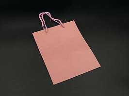 Еко Пакет з ручками під логотип подарункові Колір рожевий. 18х23х8см