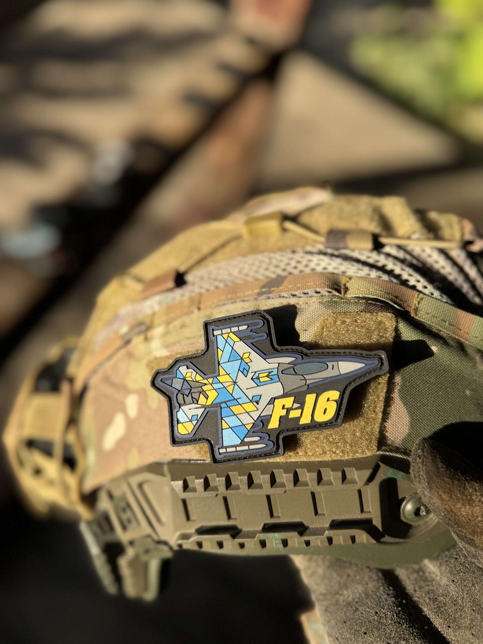 Шеврон ПВХ на липучці "F-16" 9х5,5см, фото 1