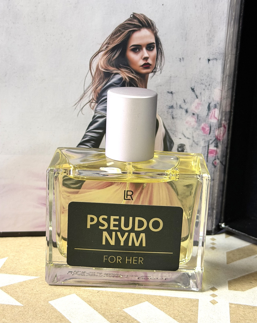 Аромат для сильних жінок LR Pseudonym лімітка