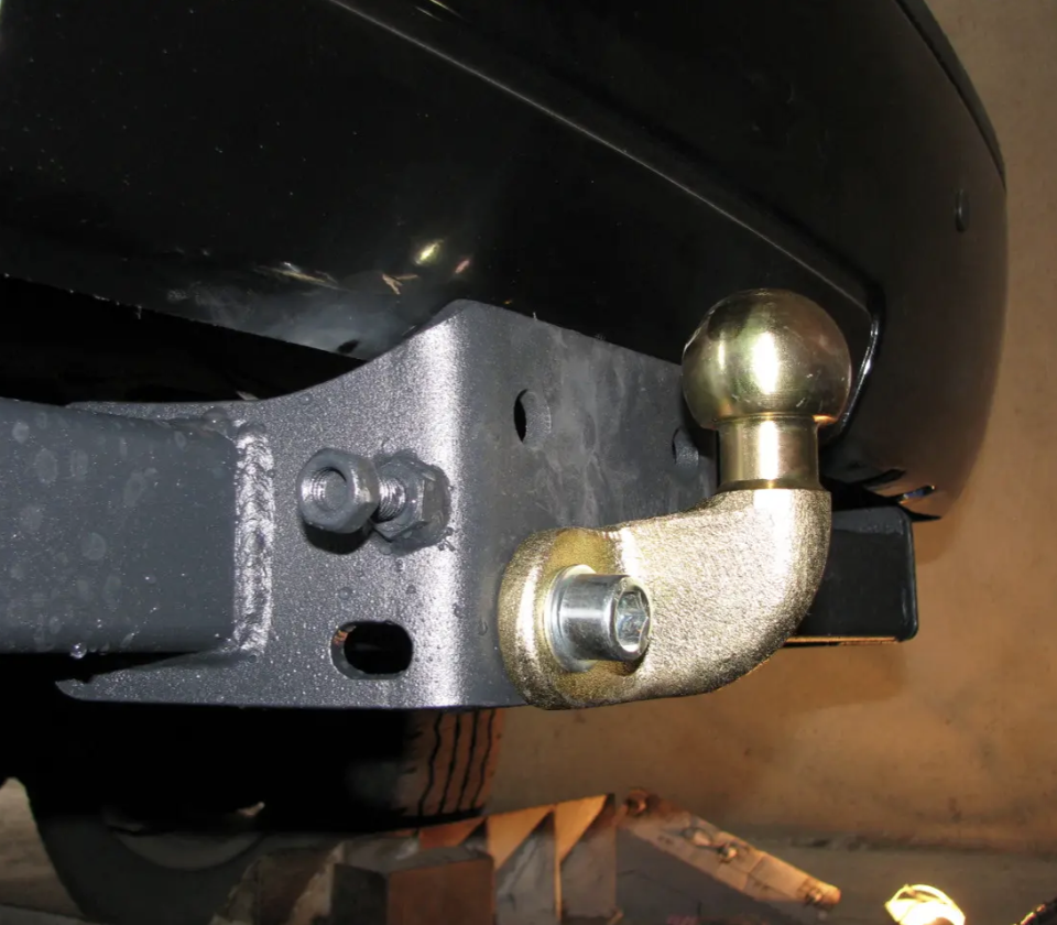 Фаркоп - Dodge Nitro Позашляховик (2007--) з'ємний литий на 2 болтах на пластині, фото 1