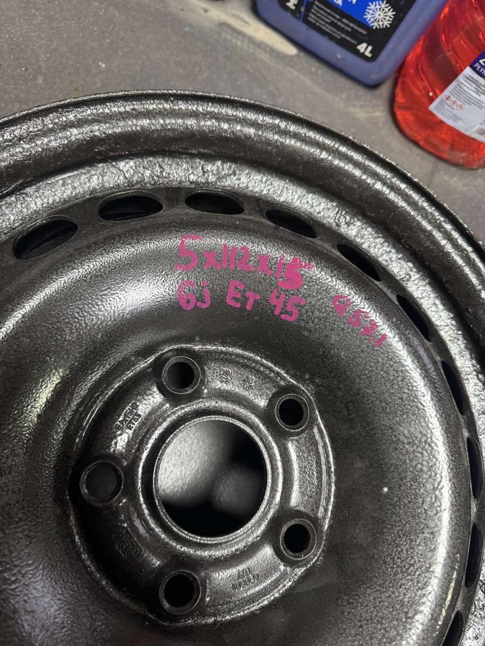 <p>Вітаю зацікавлених на авто розборці Чемпіон !!!<br />
 Предметом оголошення є Диск Металевий 5 112 R 15 6j Et45 Цо57.1</p>
 
 <p>Ціна вказана за 1шт!<br />
 &nbsp;</p>
 
 <p>Детальні фото та інформація за телефоном<br />
 Відправка по усій Україні за передоплатою на транспортні витрати<br />
 Більш детальні фото надсилаємо на вайбер<br />
 Запрошуємо до перегляду інших оголошень</p> — фото 3