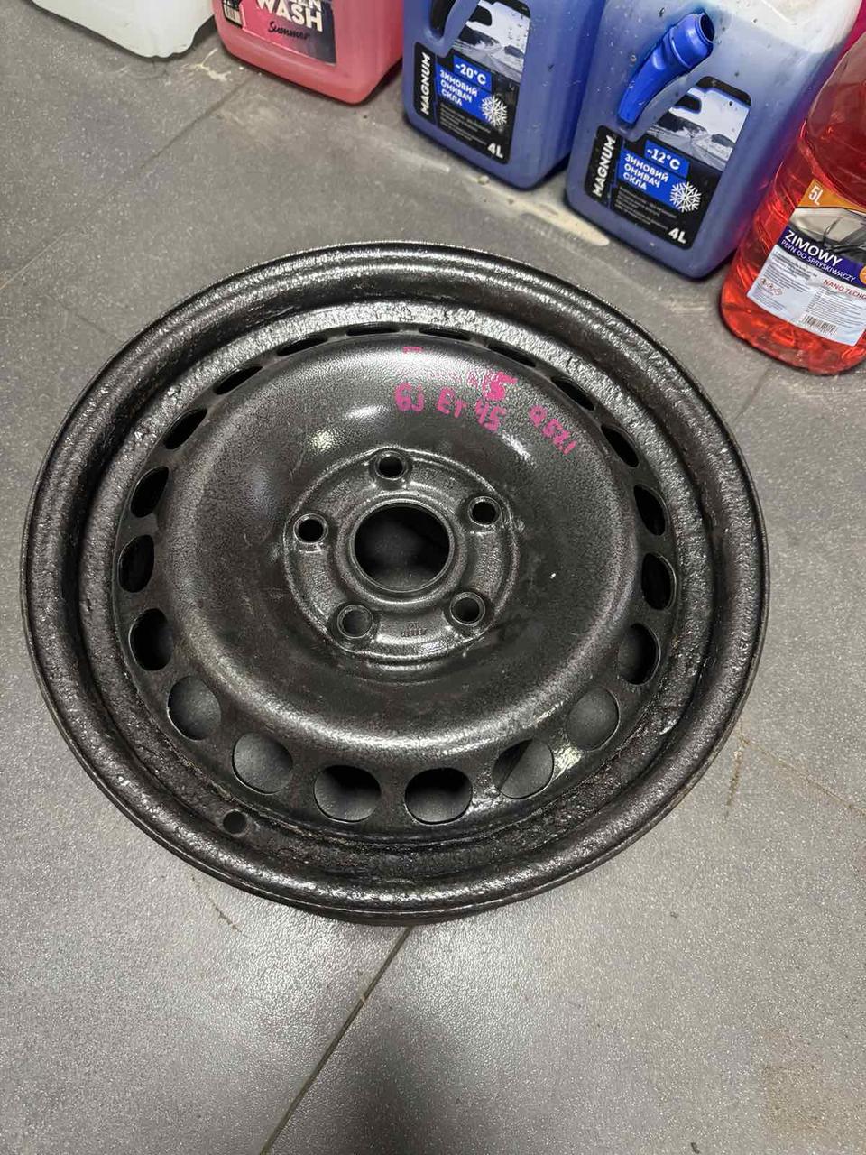 <p>Вітаю зацікавлених на авто розборці Чемпіон !!!<br />
 Предметом оголошення є Диск Металевий 5 112 R 15 6j Et45 Цо57.1</p>
 
 <p>Ціна вказана за 1шт!<br />
 &nbsp;</p>
 
 <p>Детальні фото та інформація за телефоном<br />
 Відправка по усій Україні за передоплатою на транспортні витрати<br />
 Більш детальні фото надсилаємо на вайбер<br />
 Запрошуємо до перегляду інших оголошень</p> — фото 6