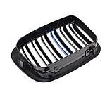 Решітки радіатора BMW 3 E46 дорестайлінг з триколором M Performance двореберні ніздрі БМВ, фото 3