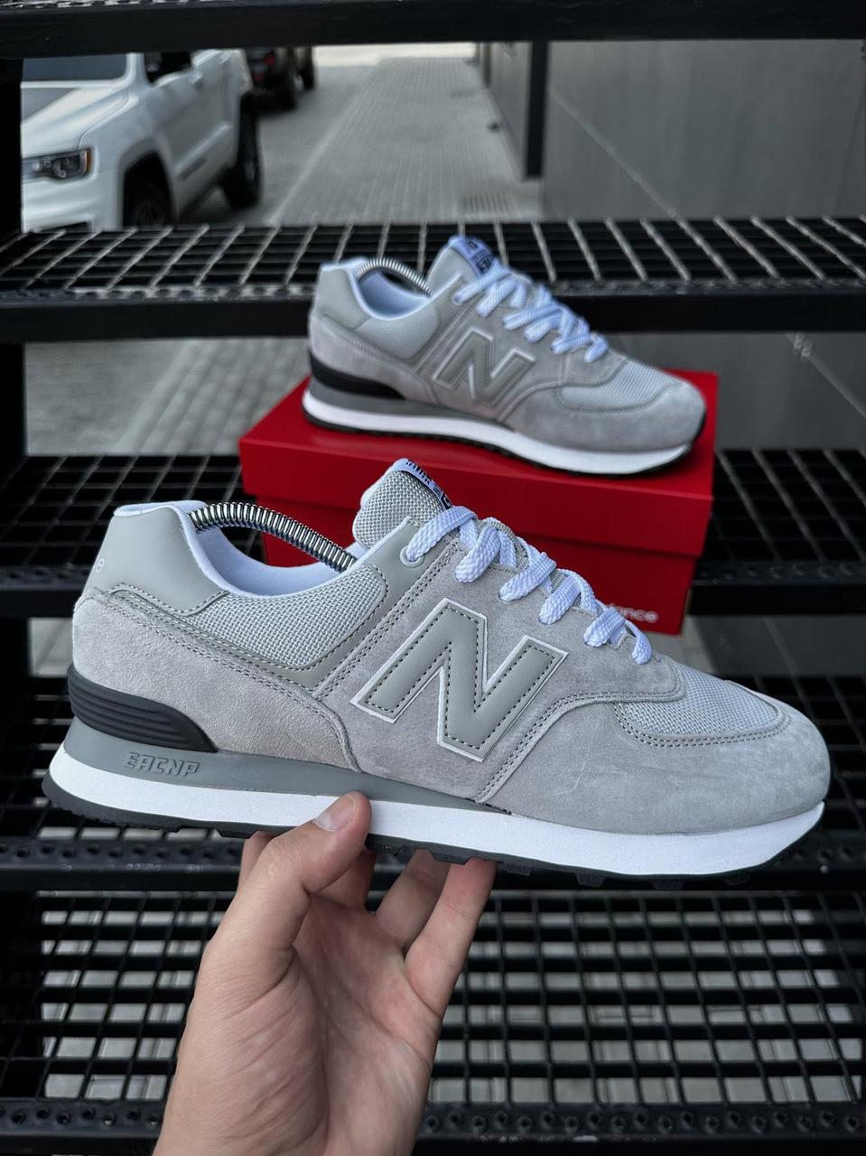 Чоловічі кросівки 574 Classic світло-сірі замшеві демісезонні повсякденні, фото 1