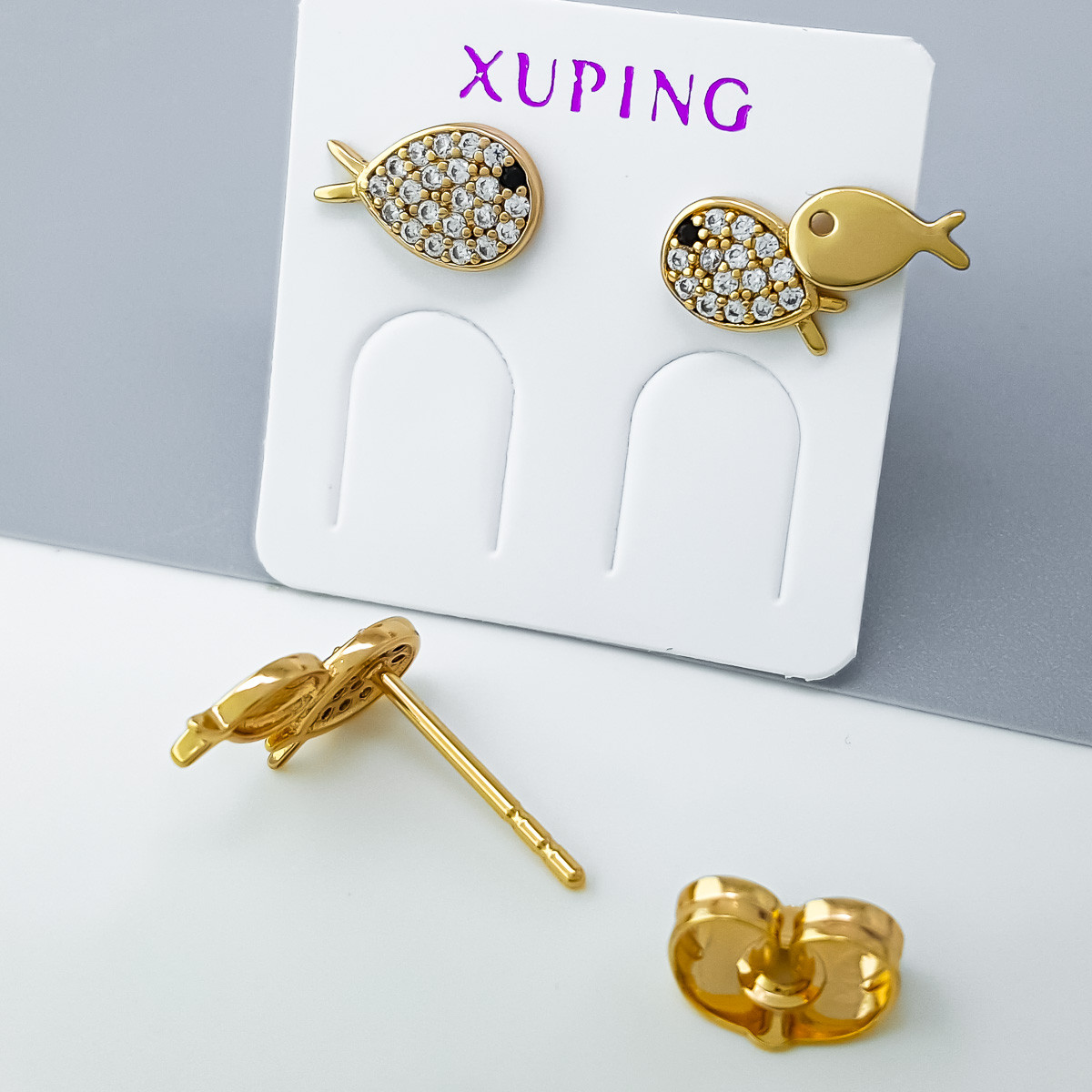 Сережки цвяшки Рибки з розсипом цирконію, медичне золото Xuping 18К, дитячі, фото 1