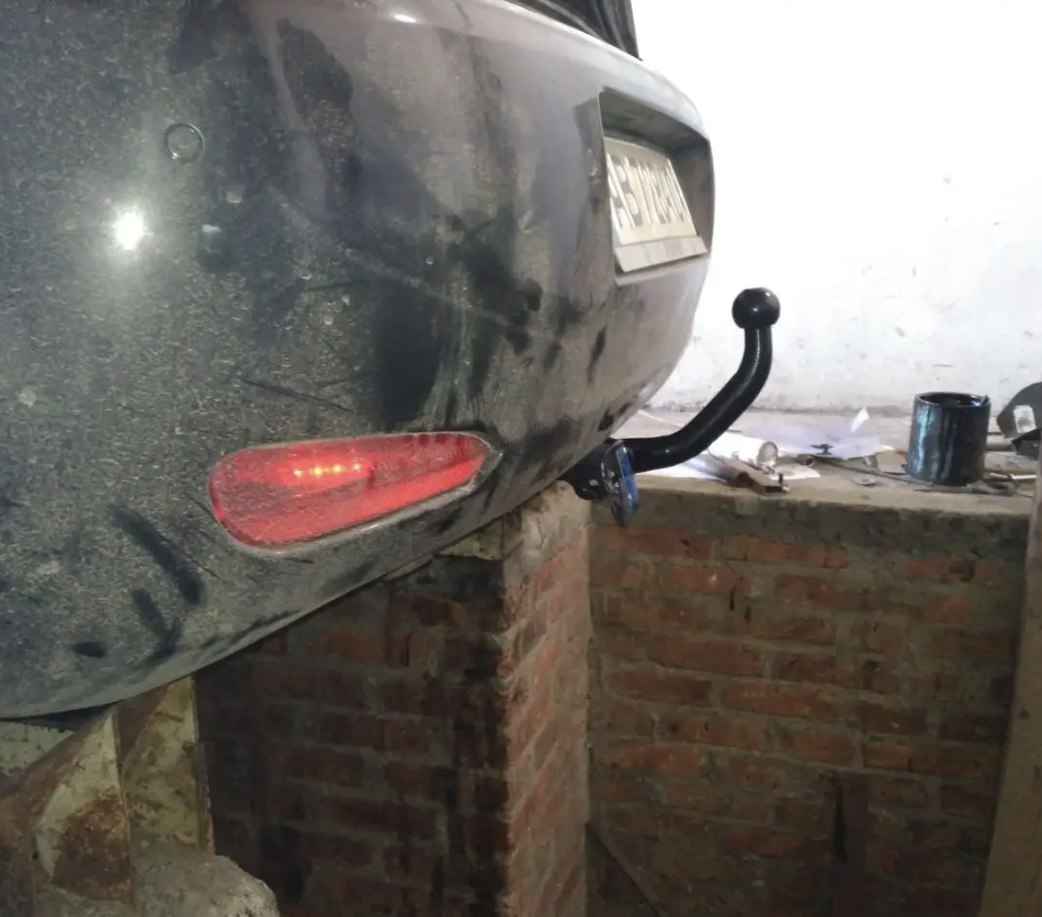 Фаркоп - Fiat Punto Хетчбек (2005-2018) ІІІ покоління, 3 дверна (крім Сербії), з'ємний на 2 болтах