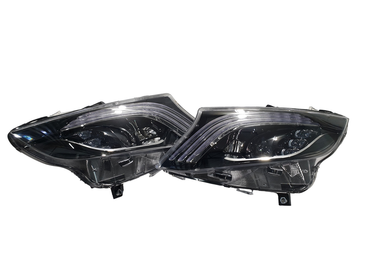 Передні фари ( Led стиль Maybach заміна галогену ) на мерседес VITO-клас W447 2014-2019 року