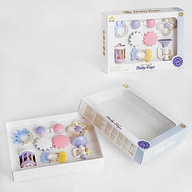 Набір брязкалець SL 84817 (24/2) року прорізувача, два свистки, брязкальця з наповнювачем, у коробці