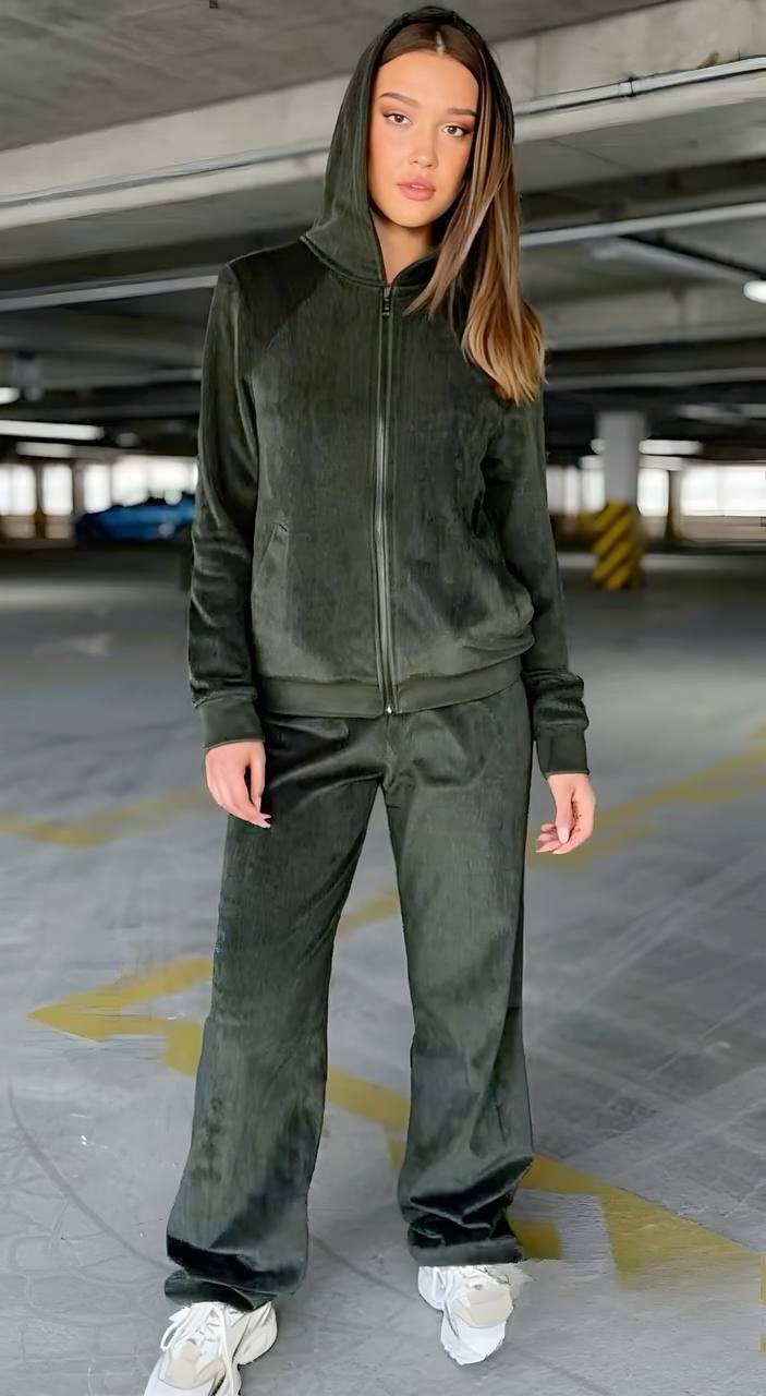 Костюм для пишних дам "Велюр". Розміри: 50-52, 54-56, 58-60, фото 1