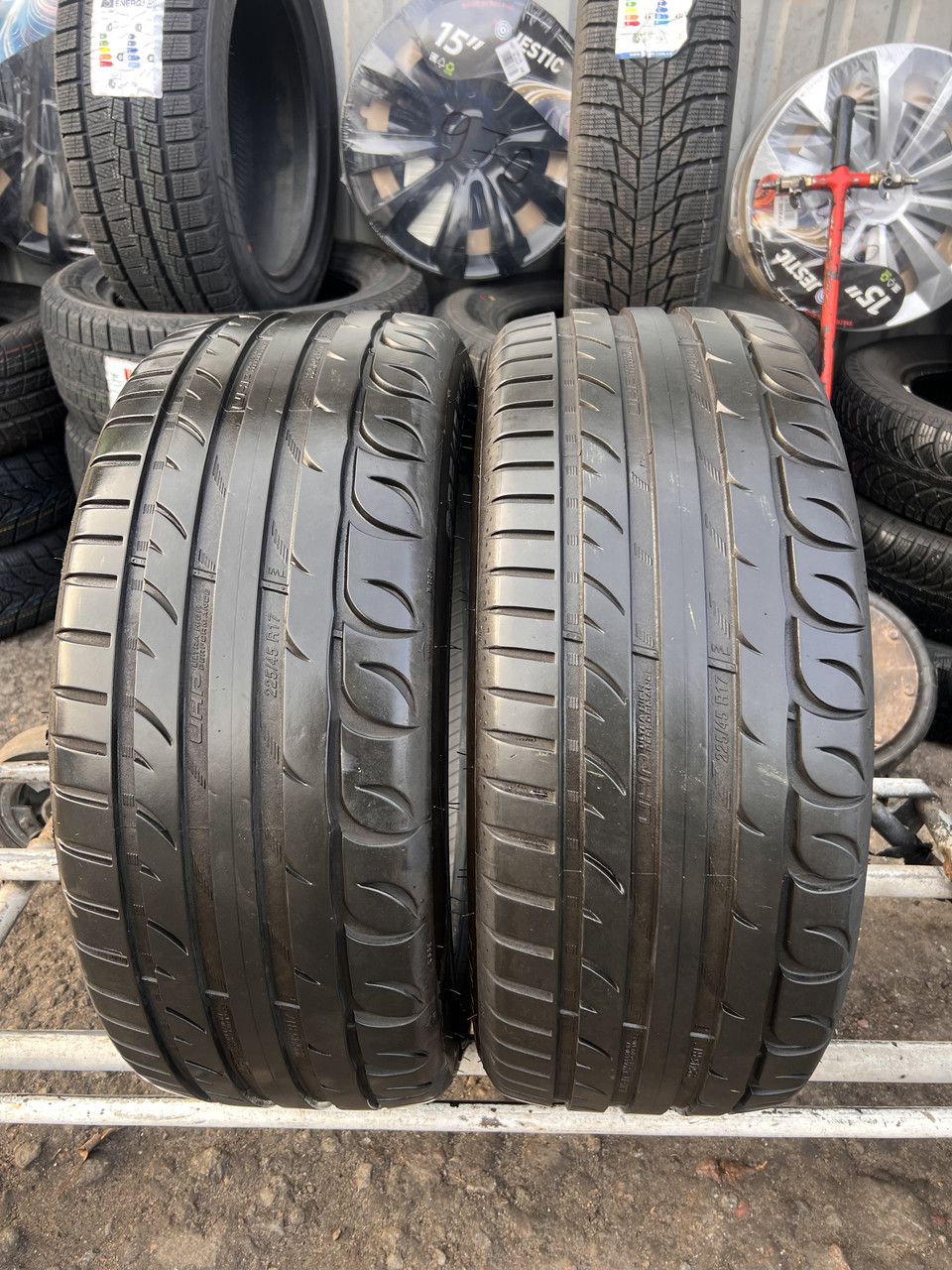 Шини 225 45 R17 94V Tigar Ultra High Performance