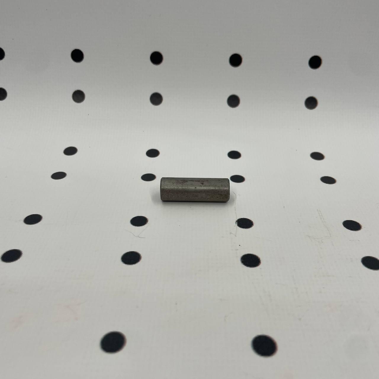 Штифт колінвала (вала колінчастого) Д-21, Т-25, Т-16 установлювальний 12х35, фото 1