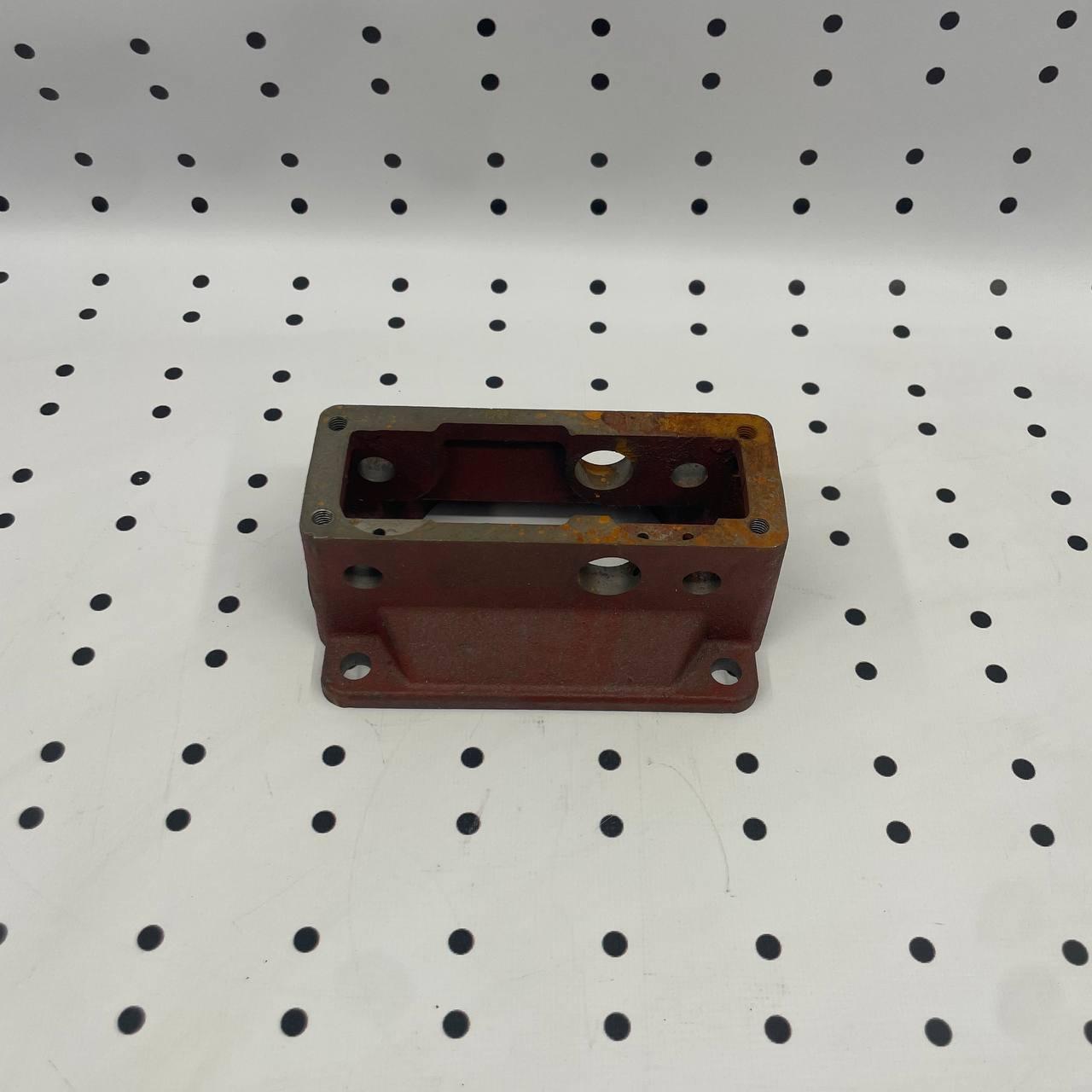 Кришка рукава Т-25 бортової передачі   25.38.201, фото 1