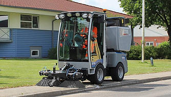 Комунальна машина VITRA C2.25