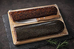 Ковбаса сировялена Cet на підставці