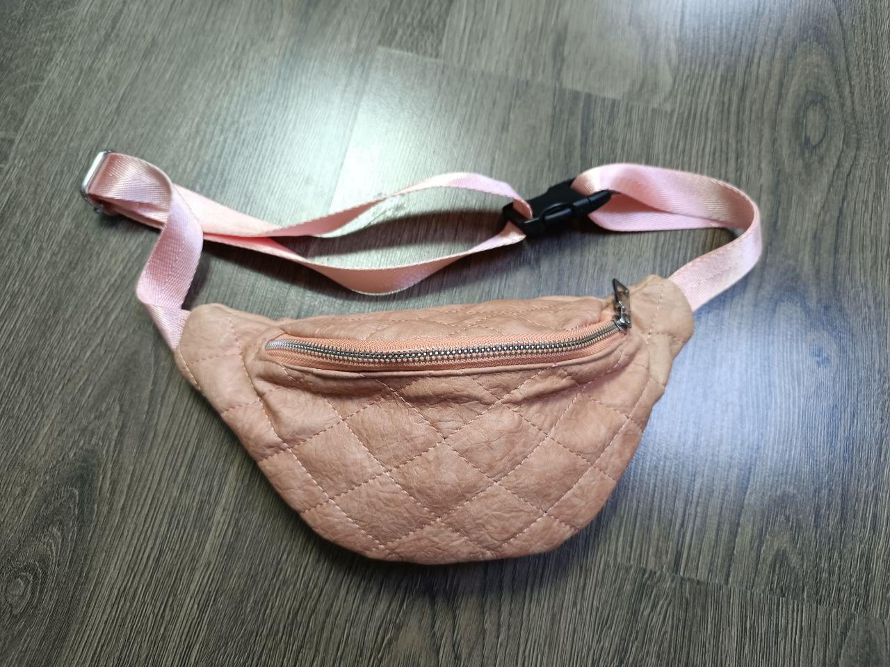 Сумка на пояс Жіноча Бананка Барижка City-A Canada PU шкіра рожева