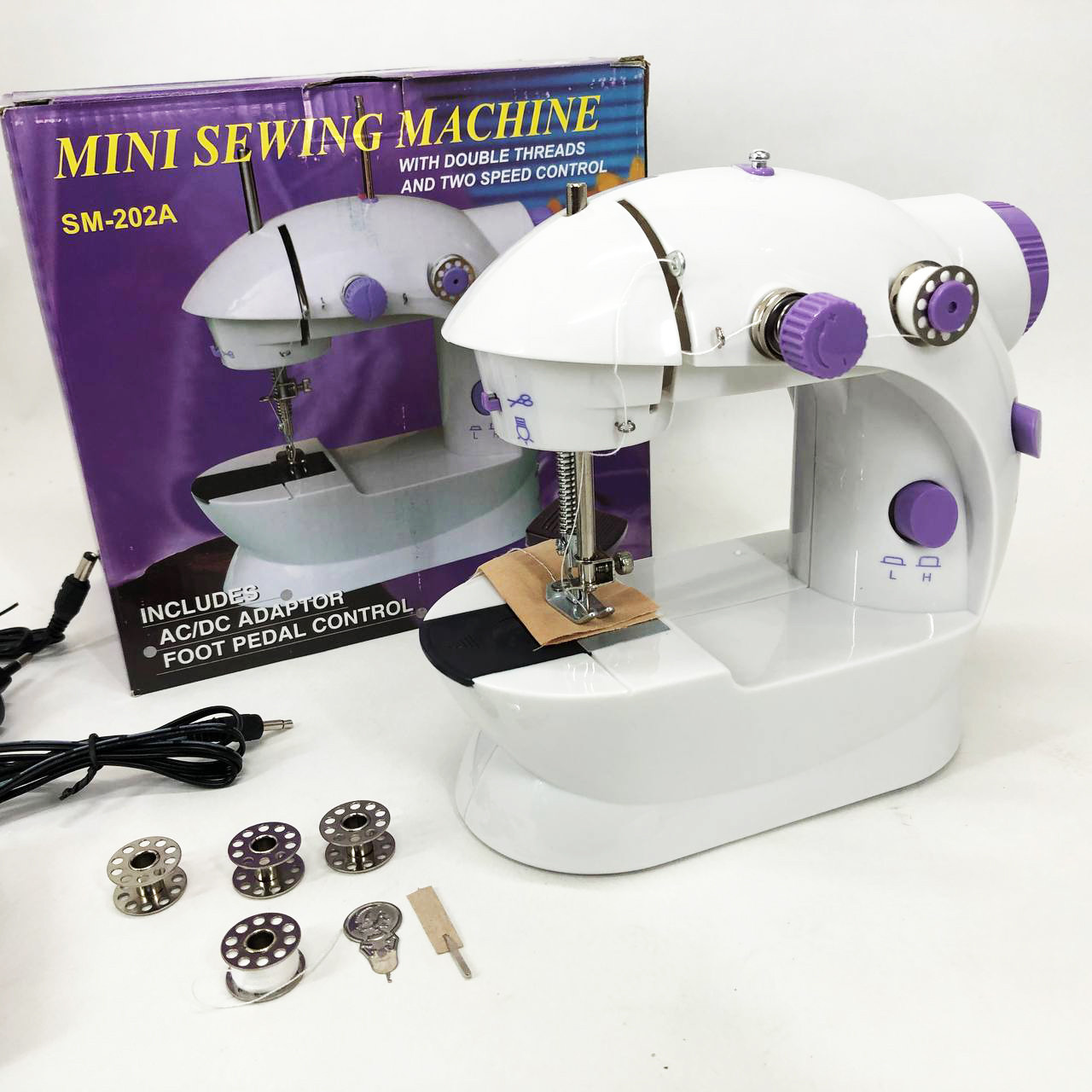 Міні швейна машинка FHSM 202 4 в 1 з педаллю та підсвічуванням + адаптер 220V, Швейна машина для дітей, фото 1
