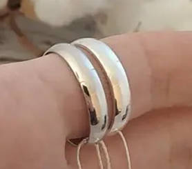 Обручки парні зі срібла 925 проби, класичні, округлі, ширина 4 мм, гладкі