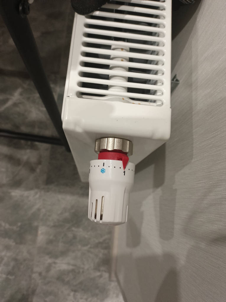 Термостатична головка M30 x 1,5 термоголовка Sanlux - фото покупців 1