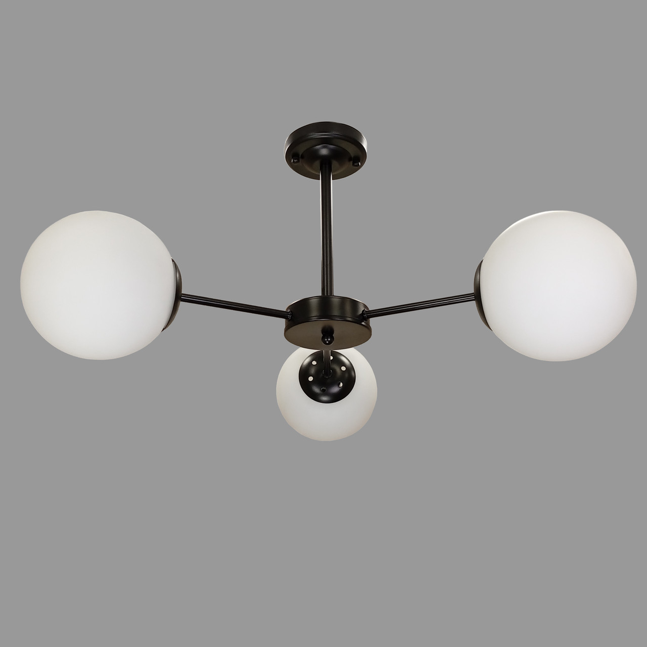 Чорна сучасна люстра на 3 білих плафони (52-F151-3 BK+WH)