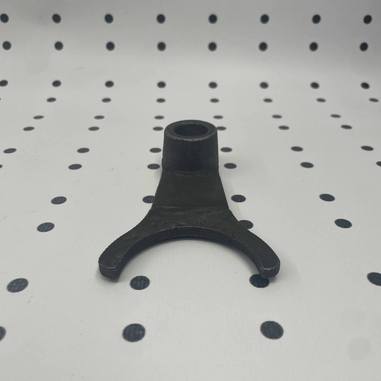 Виделка 2-го передавання КПП Т-25   Т30.37.182, фото 1