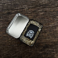 Набір подарунковий із бензиновою запальничкою в металевому кейсі