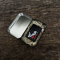 Набір подарунковий із бензиновою запальничкою в металевому кейсі