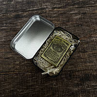 Набір подарунковий із бензиновою запальничкою в металевому кейсі