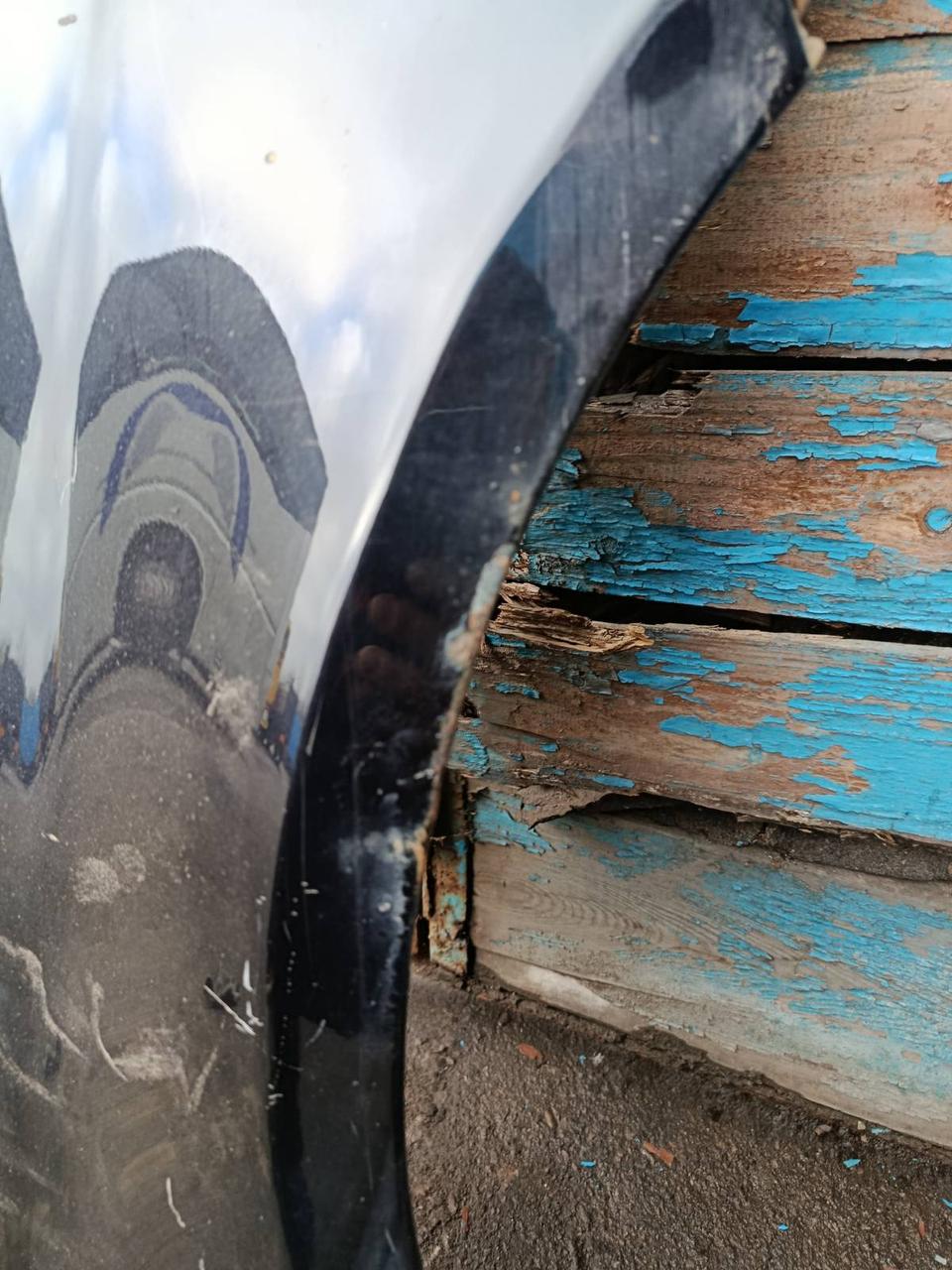 Вітаю зацікавлених на авто розборці Чемпіон !!!<br />
 Предметом оголошення є&nbsp;Крило Переднє Праве Vw Jetta LA3H Golf 5 Combi 1K5821022A<br />
 Фактичний стан на фото. Гарантія 14 днів на встановлення та перевірку<br />
 Висилаємо по всій Україні по передоплаті на транспортні витрати!<br />
 Наявність та асортимент на складі постійно змінюються.<br />
 Точні деталі уточняйте по телефону +380973363743 — фото 6