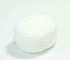 Нитка акрилова для вишивання в клубках 70 м/4,5 г