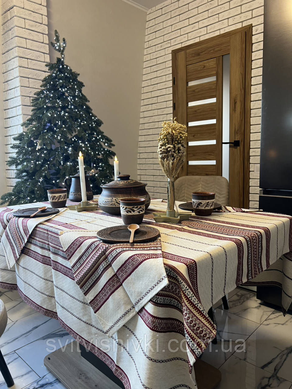 Ткана скатертина (1,45 * 1,45) + 4 серветки (0,35 * 0,35), фото 1