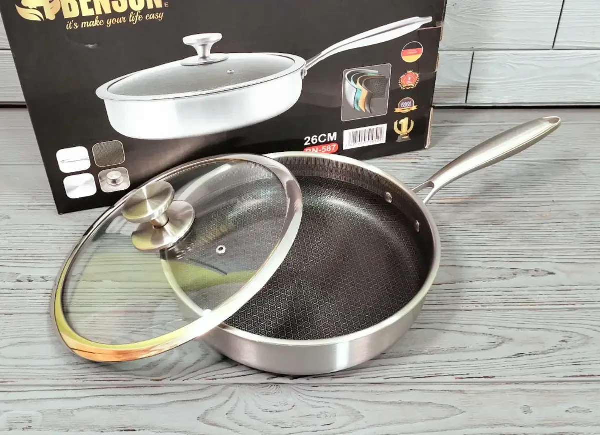 Cковорода глибока Benson з нержавіючої сталі 26 см (BN-587) Антипригарне покриття