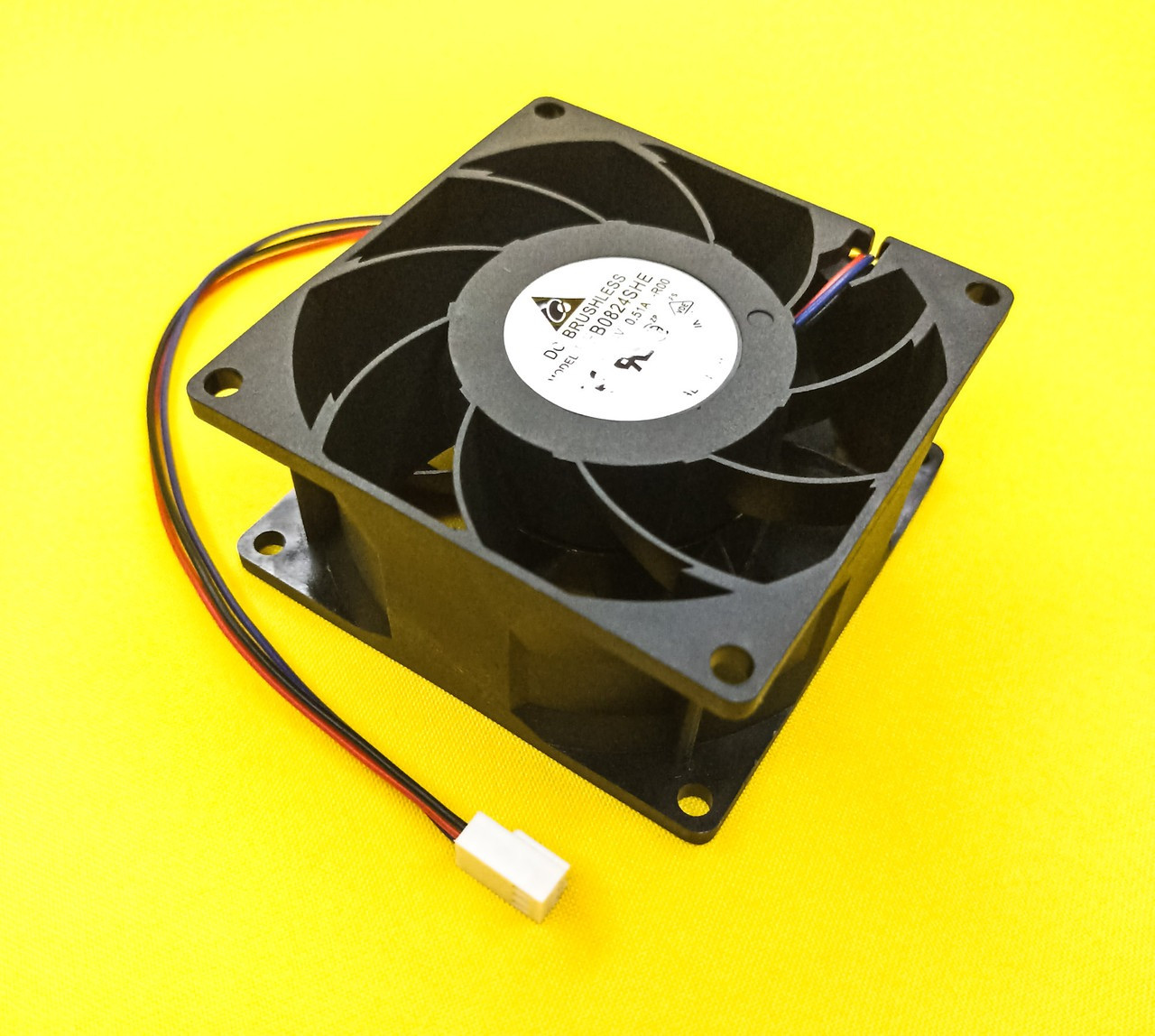 DELTA FFB0924EHE, 92*92*38 мм 24В, 0.75A 4800rpm, фото 1