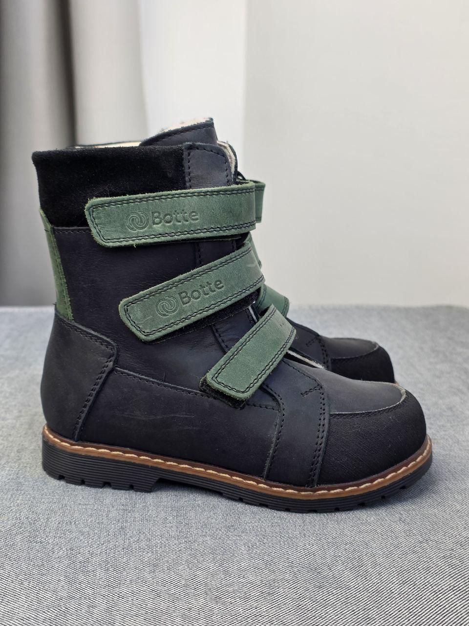 Дитячі високі зимові шкіряні ортопедичні черевики на липучках, фото 1