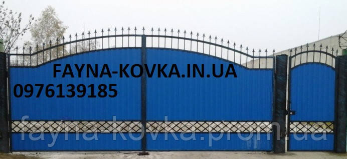 Ворота з калиткою закриті профнастилом 7990