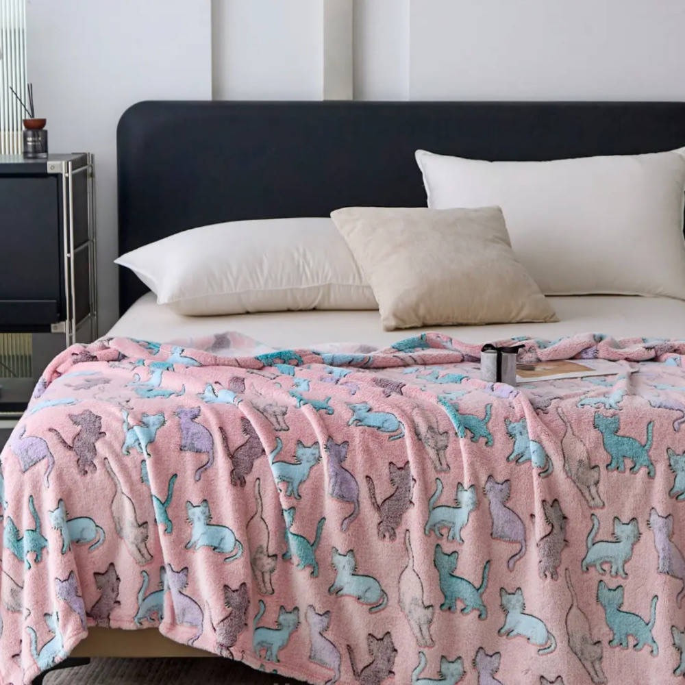 Плед світиться в темряві День-ніч 150х200 см Покривало Мікрофібра (Рожевий з котиками), фото 1